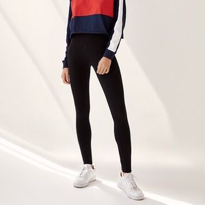 ARITZIA TNA Equator Leggings